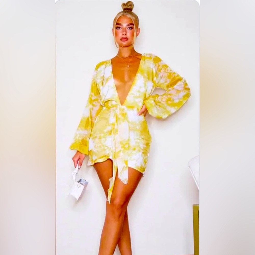 Pretty little thing, beautiful yellow, and white dress